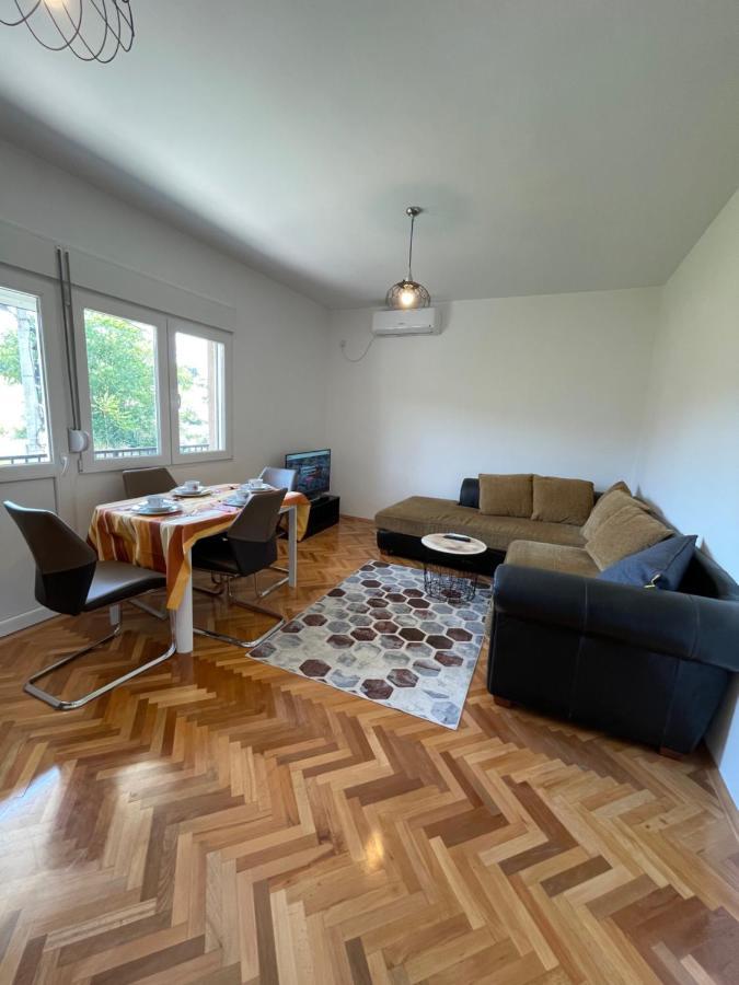 Entire 1-Bedroom Apartment With Free Parking Podgorica Zewnętrze zdjęcie