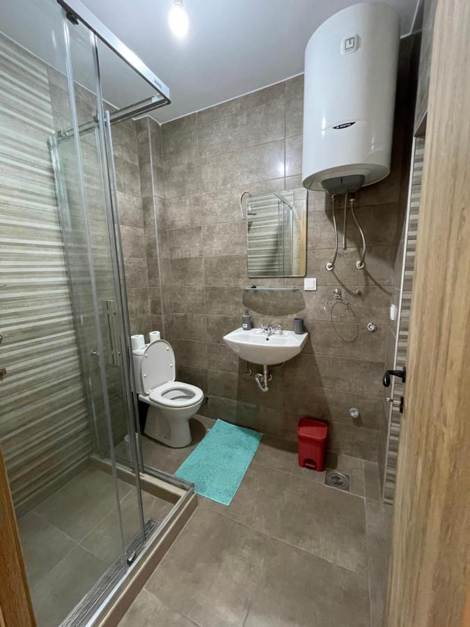 Entire 1-Bedroom Apartment With Free Parking Podgorica Zewnętrze zdjęcie